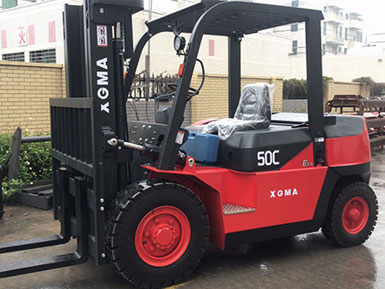 恭喜今日銷售部又出一單！廈工5.0T叉車壹臺(tái)